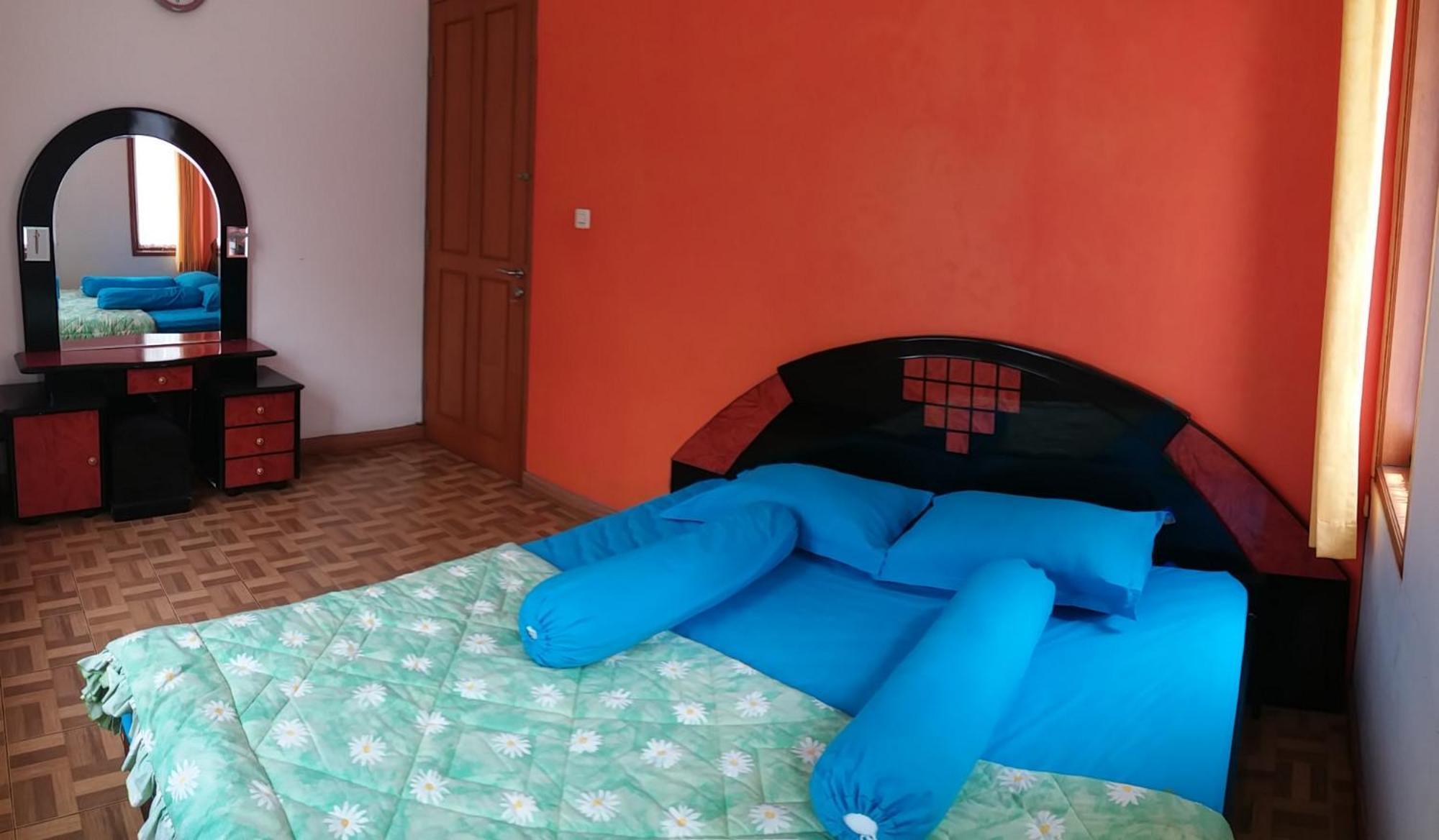 Homestay Triniti Лембанг Номер фото