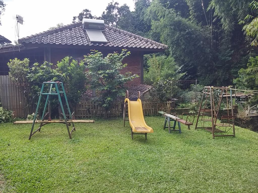 Homestay Triniti Лембанг Экстерьер фото