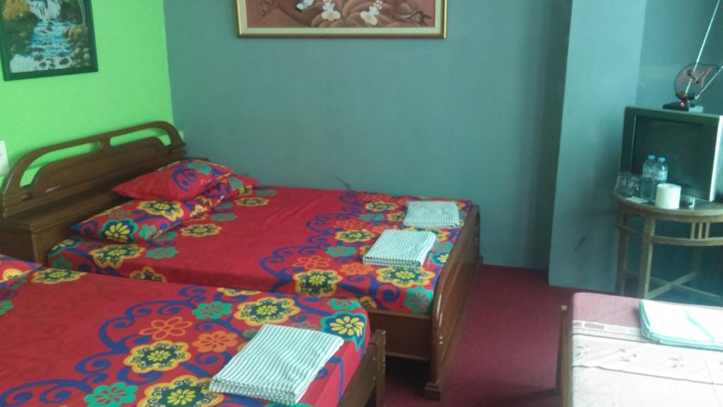 Homestay Triniti Лембанг Экстерьер фото