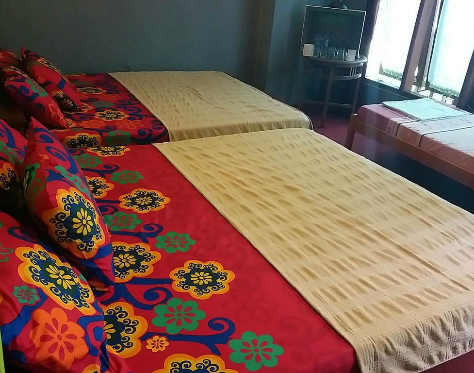 Homestay Triniti Лембанг Экстерьер фото
