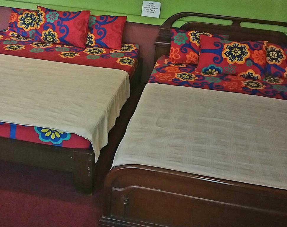 Homestay Triniti Лембанг Экстерьер фото
