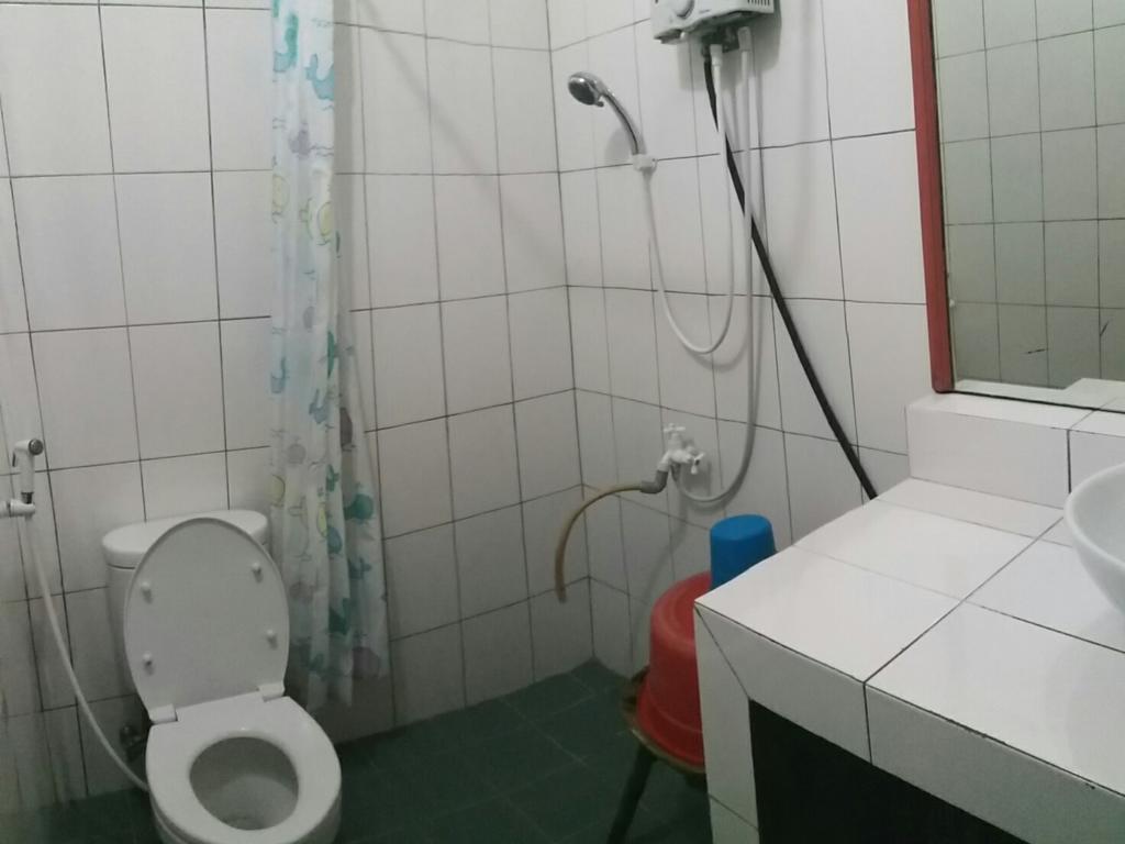 Homestay Triniti Лембанг Экстерьер фото